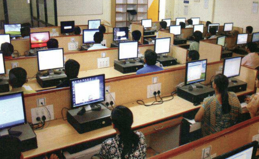 SVERI, College of Engineering Pandharpur Labs and Library photo 4